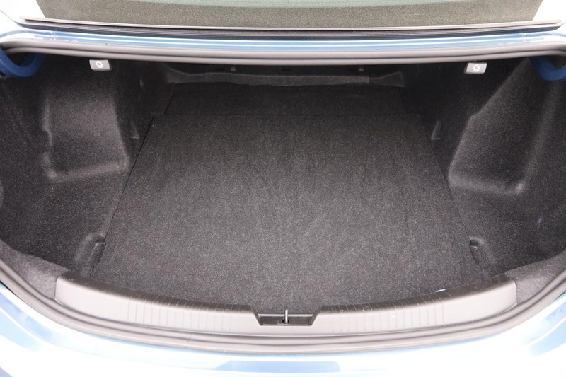Chevrolet Malibu Vehicle Image 07