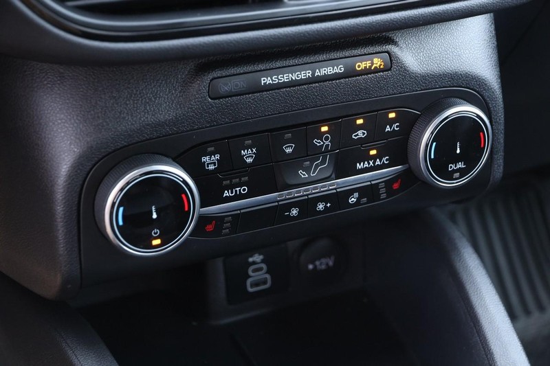 Ford Escape Vehicle Image 16