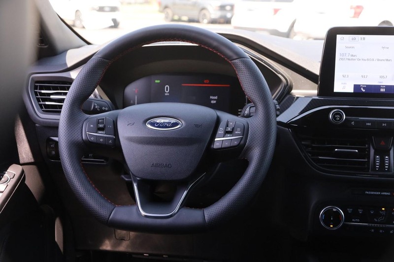 Ford Escape Vehicle Image 21