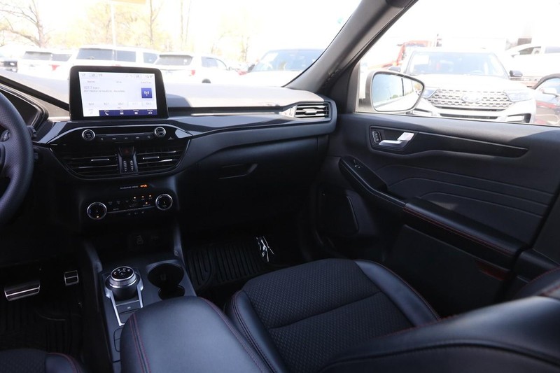 Ford Escape Vehicle Image 23