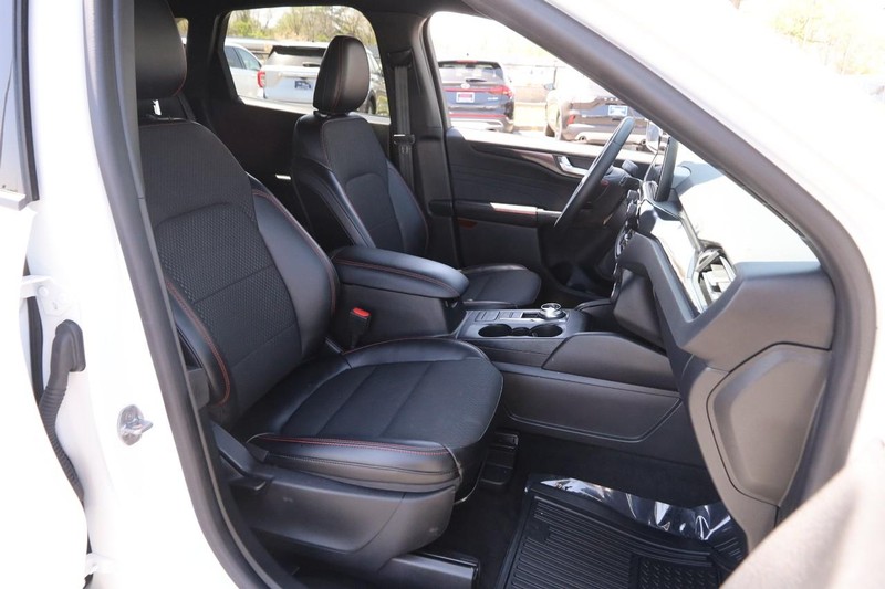 Ford Escape Vehicle Image 24