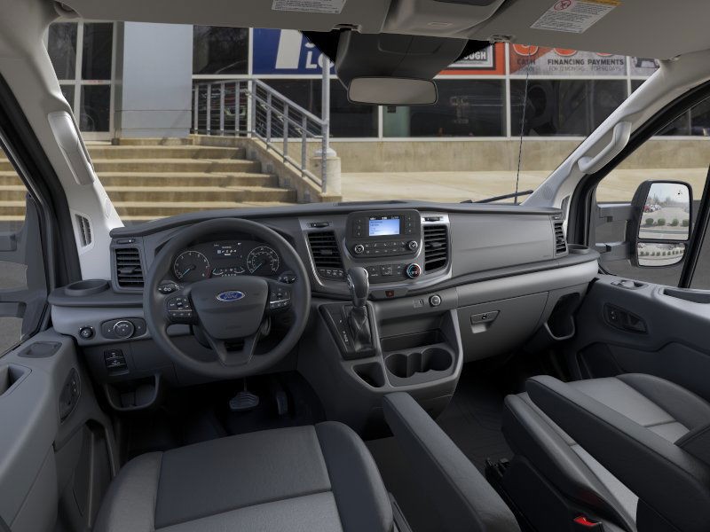 Ford Transit Passenger Wagon Vehicle Image 09