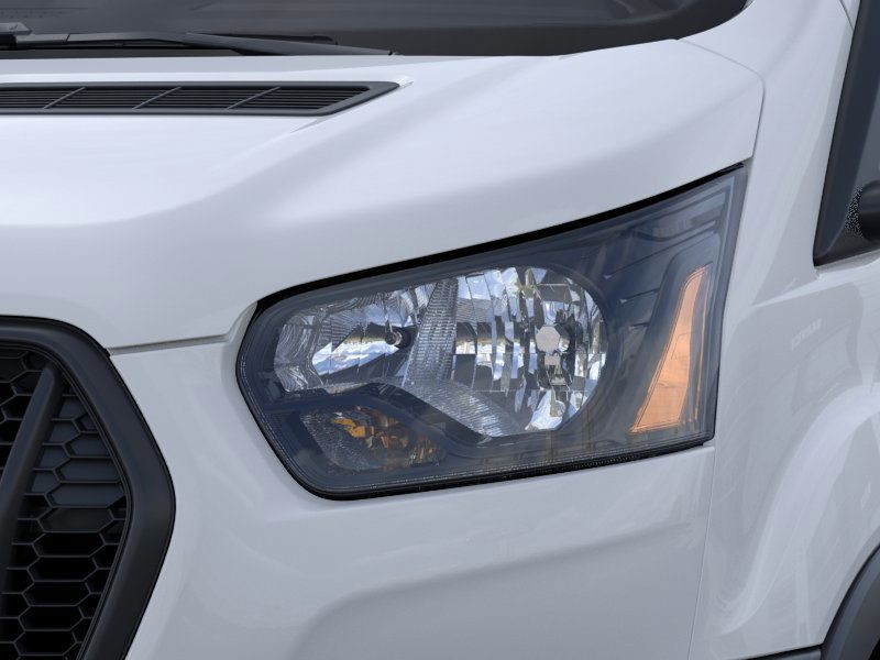 Ford Transit Passenger Wagon Vehicle Image 18