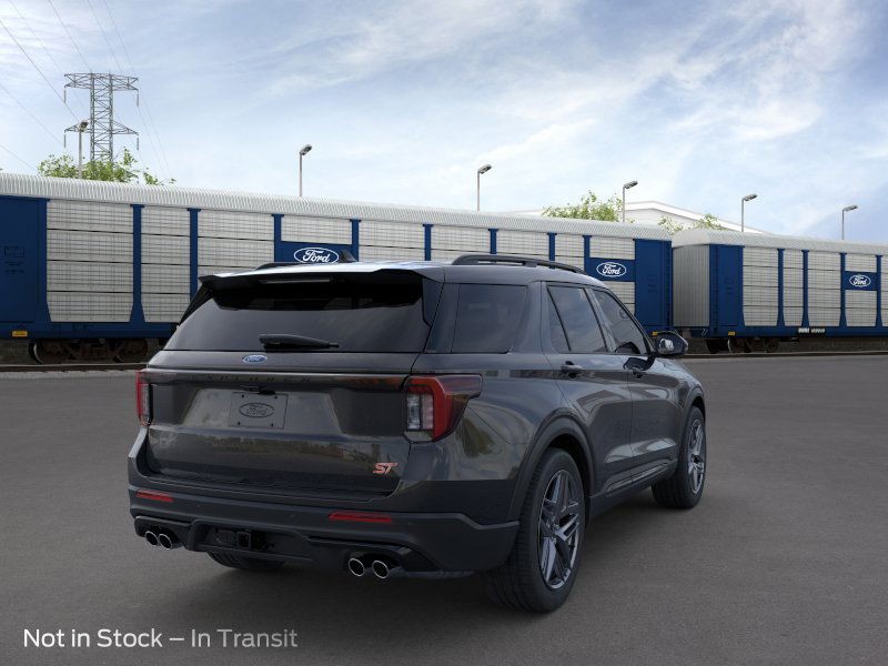 Ford Explorer Vehicle Image 08