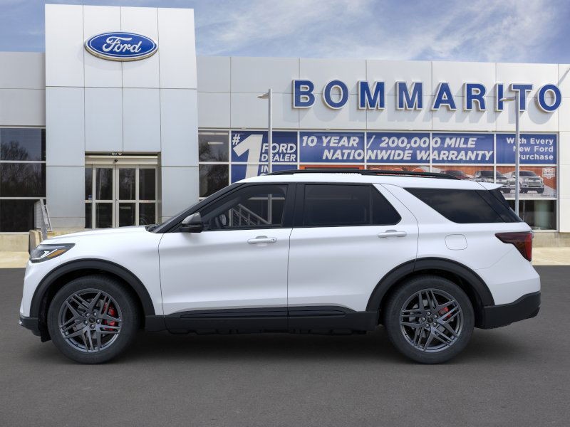 Ford Explorer Vehicle Image 03