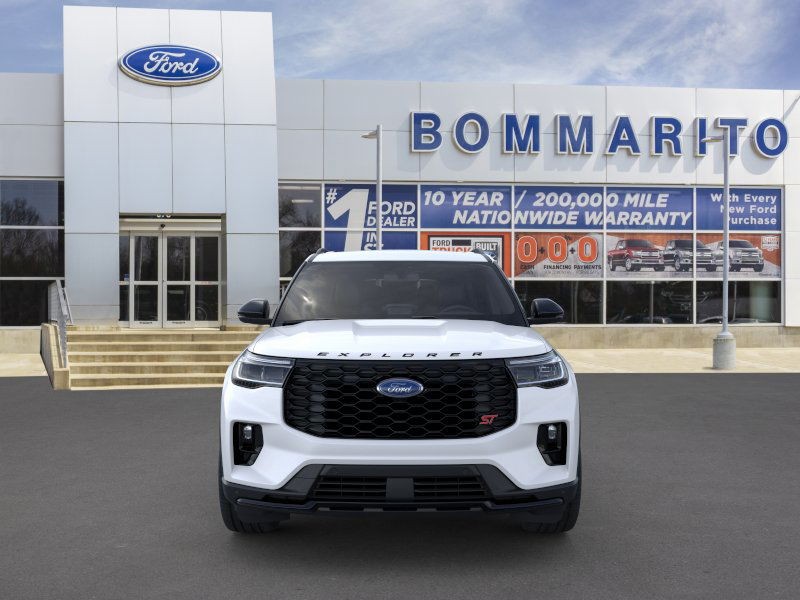 Ford Explorer Vehicle Image 06