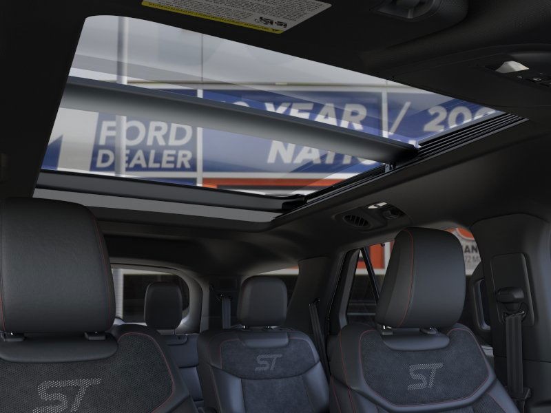 Ford Explorer Vehicle Image 22