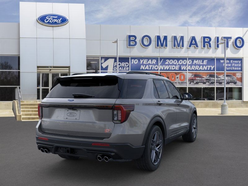 Ford Explorer Vehicle Image 08