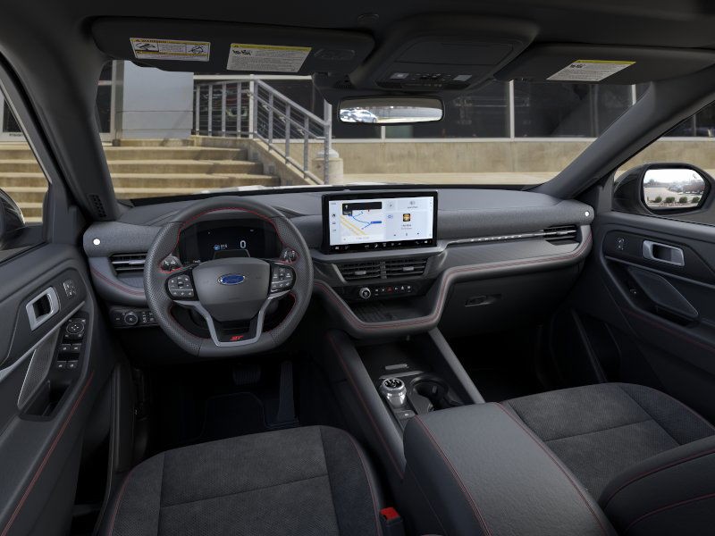 Ford Explorer Vehicle Image 09