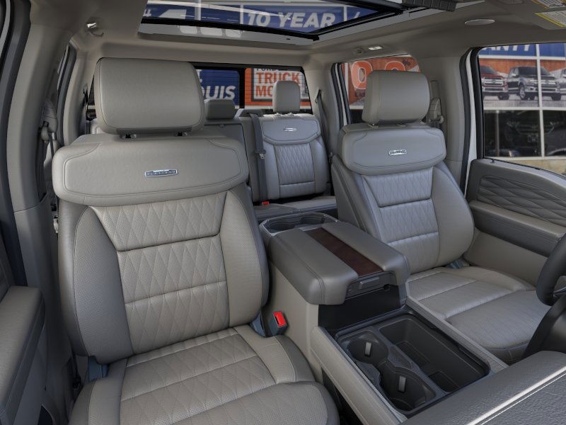 Ford Super Duty F-250 SRW Vehicle Image 10