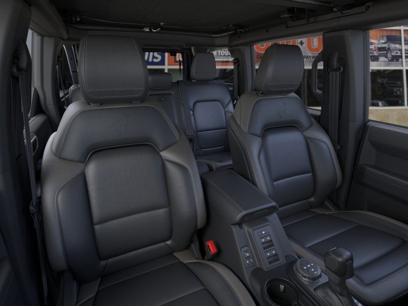 Ford Bronco Vehicle Image 10
