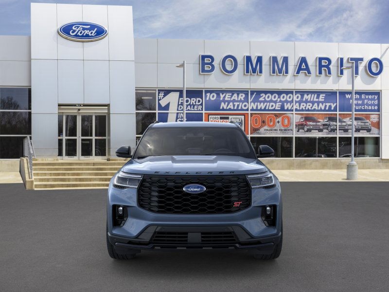 Ford Explorer Vehicle Image 06