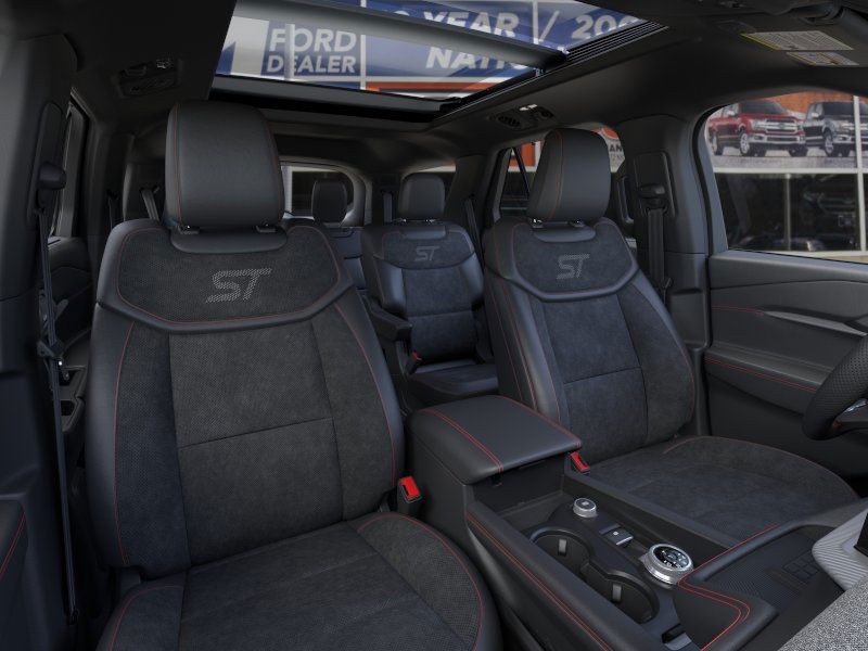 Ford Explorer Vehicle Image 10