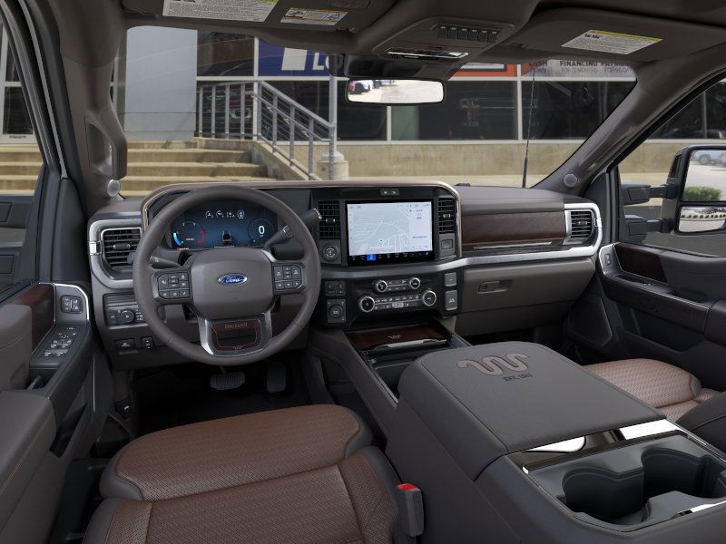 Ford Super Duty F-450 DRW Vehicle Image 09