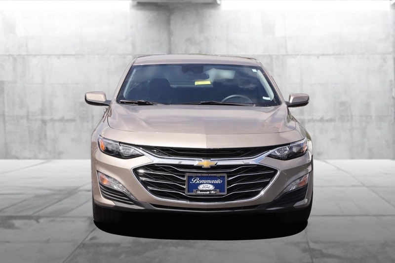 Chevrolet Malibu Vehicle Image 04