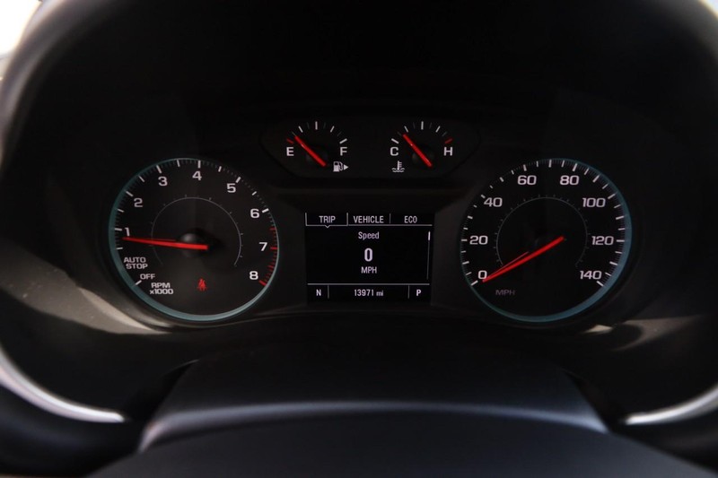 Chevrolet Malibu Vehicle Image 13