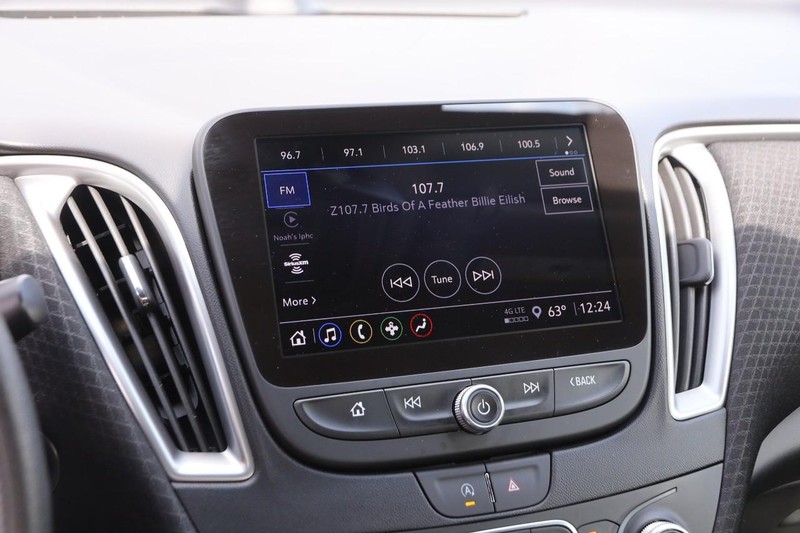 Chevrolet Malibu Vehicle Image 15