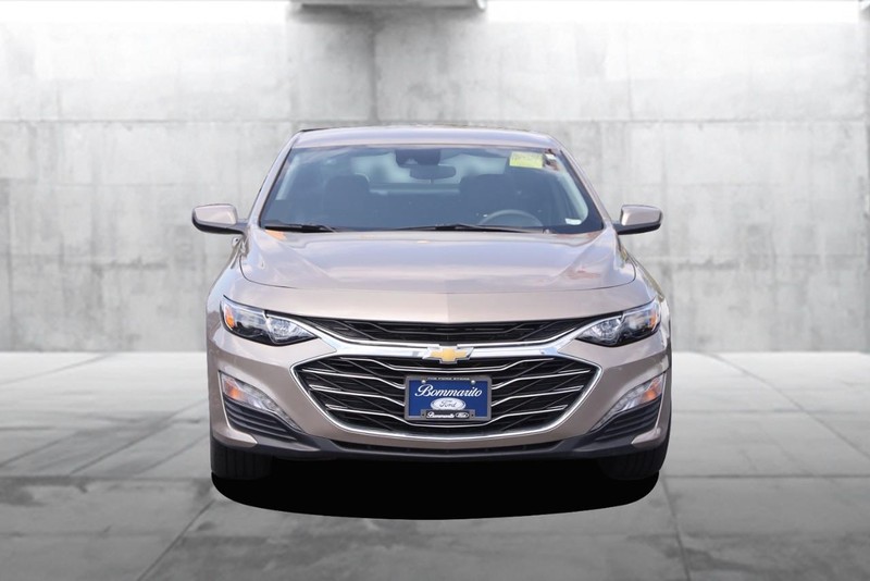 Chevrolet Malibu Vehicle Image 04