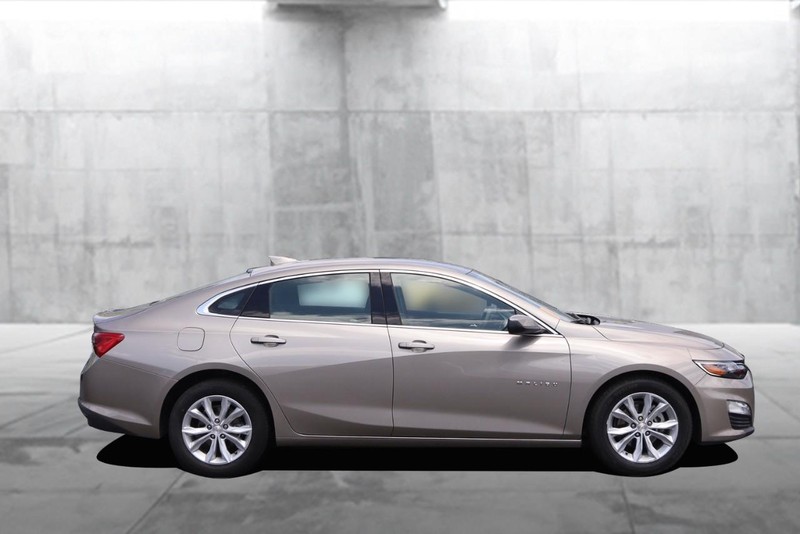 Chevrolet Malibu Vehicle Image 05