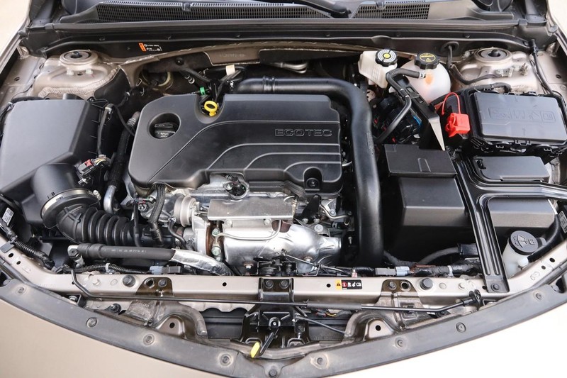 Chevrolet Malibu Vehicle Image 25