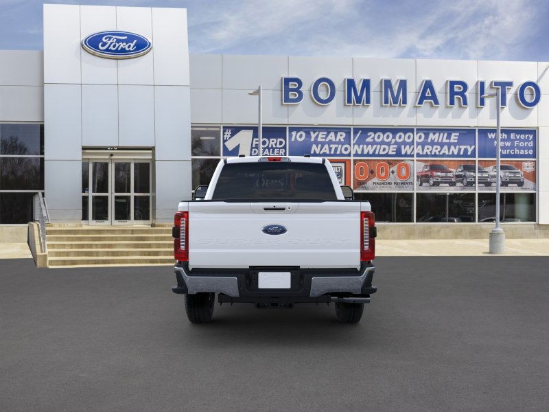 Ford Super Duty F-350 SRW Vehicle Image 05