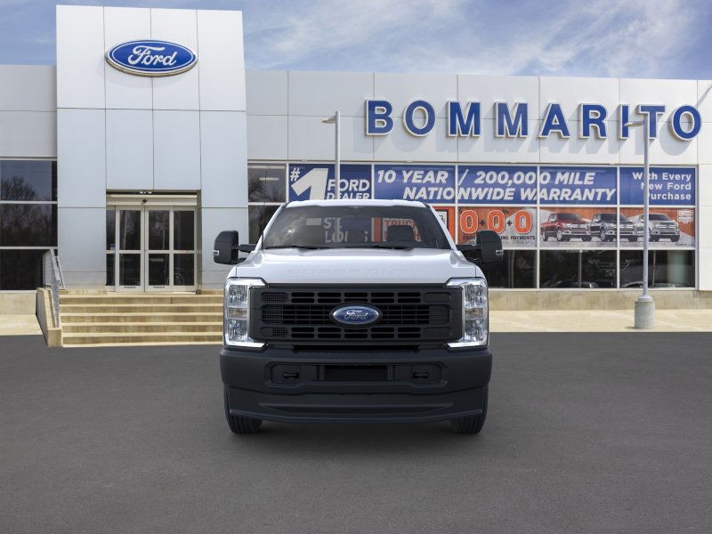 Ford Super Duty F-250 SRW Vehicle Image 06