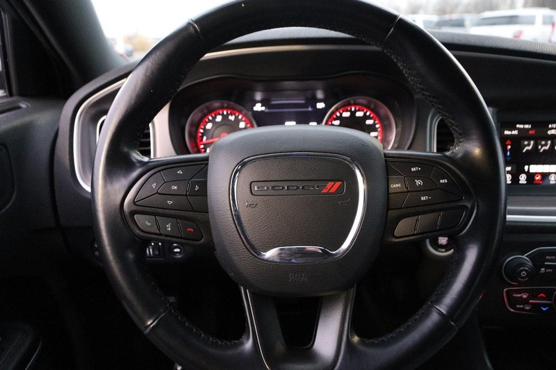 Dodge Charger Vehicle Image 12