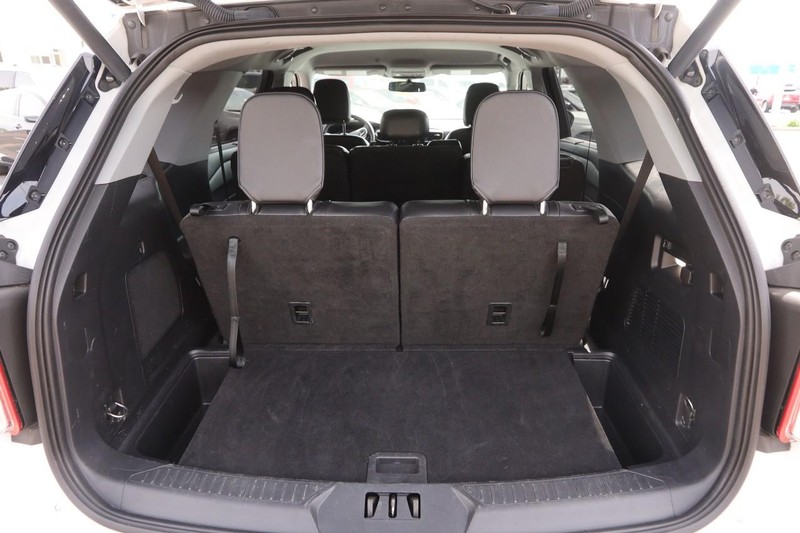 Ford Explorer Vehicle Image 07