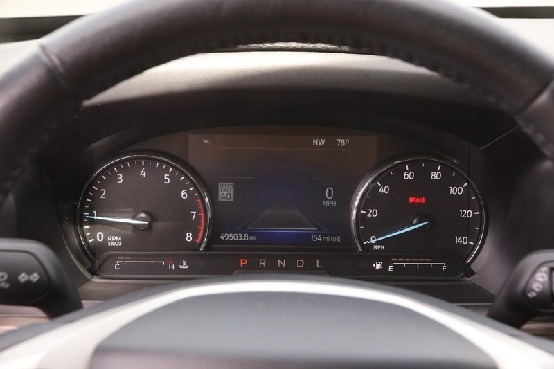 Ford Explorer Vehicle Image 14