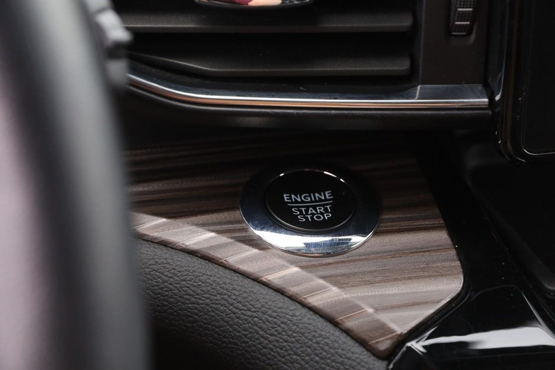 Ford Explorer Vehicle Image 15