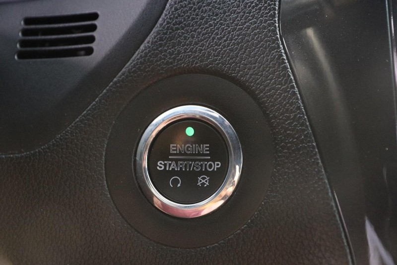 Ford Explorer Vehicle Image 16