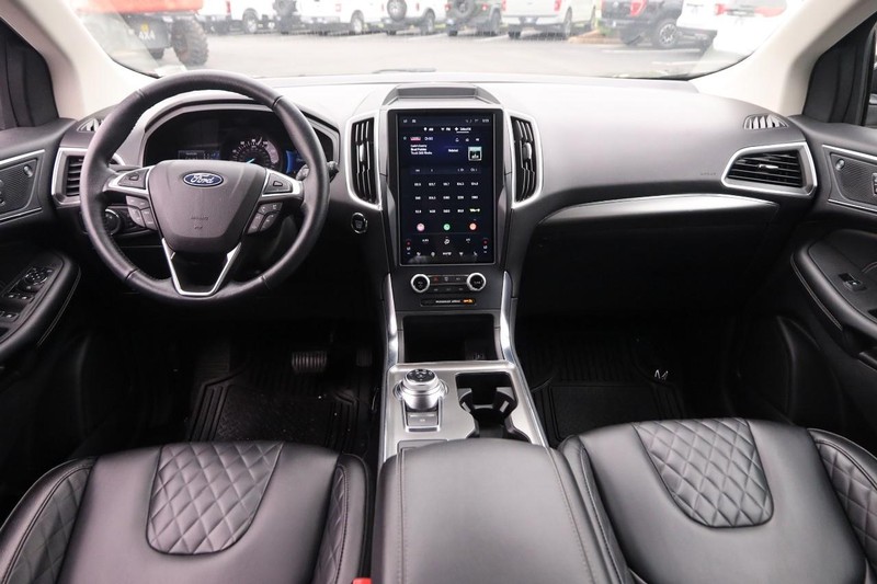 Ford Edge Vehicle Image 20