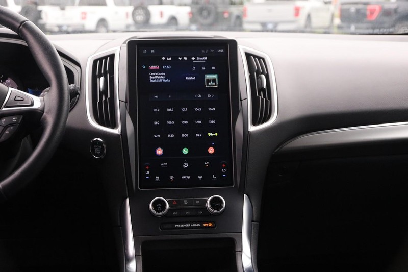 Ford Edge Vehicle Image 23