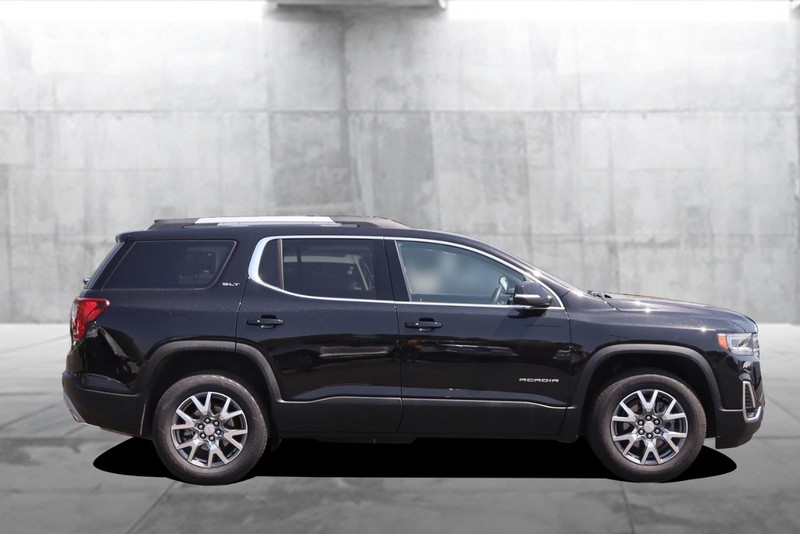 GMC Acadia Vehicle Image 05