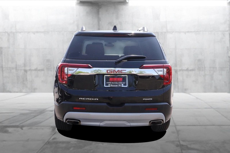 GMC Acadia Vehicle Image 06