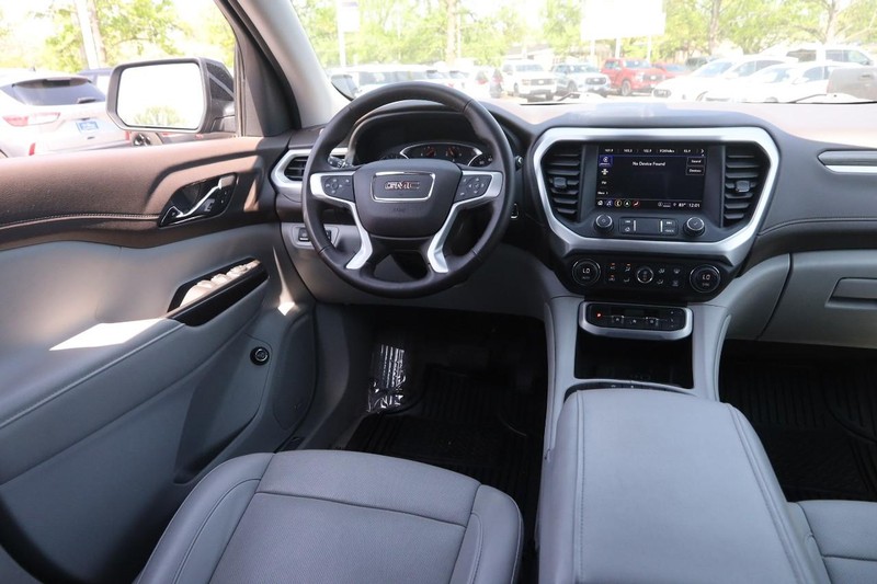 GMC Acadia Vehicle Image 23