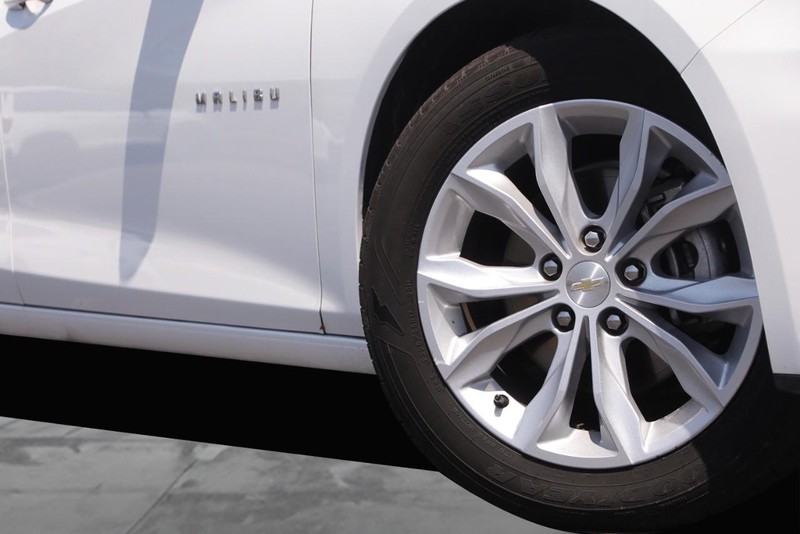 Chevrolet Malibu Vehicle Image 03