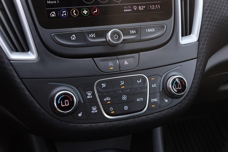 Chevrolet Malibu Vehicle Image 18
