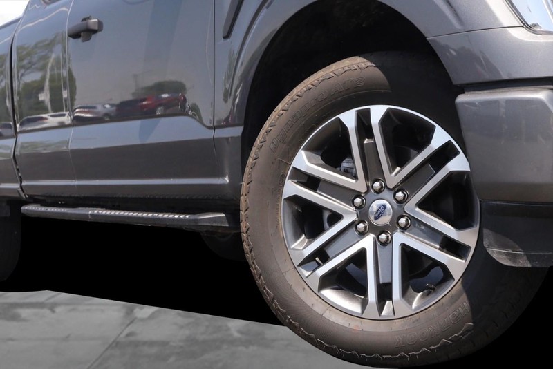 Ford F-150 Vehicle Image 03