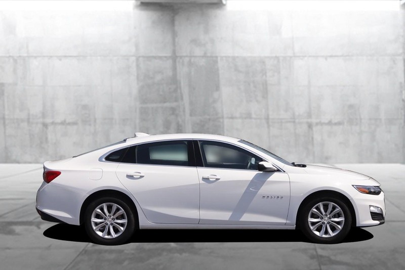 Chevrolet Malibu Vehicle Image 05