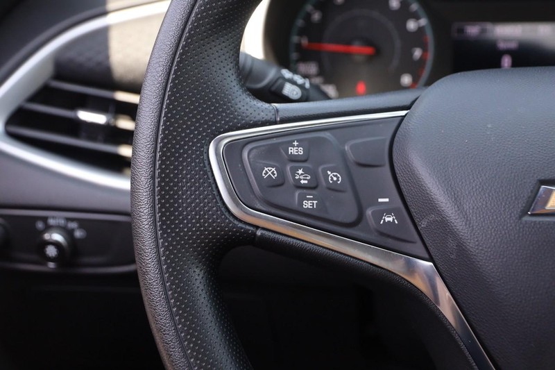 Chevrolet Malibu Vehicle Image 10