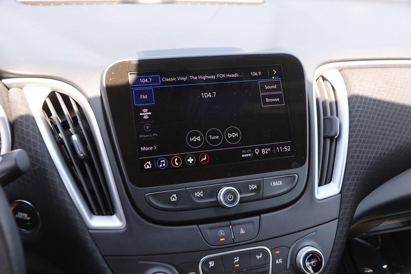 Chevrolet Malibu Vehicle Image 14