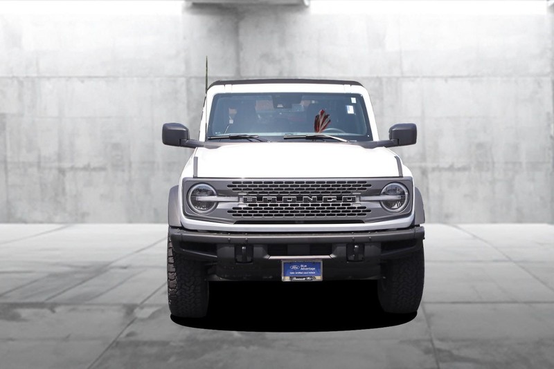 Ford Bronco Vehicle Image 04