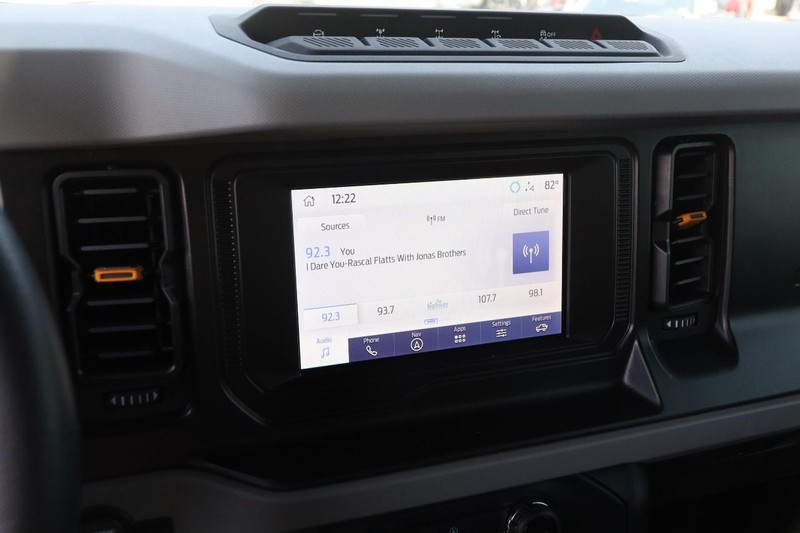 Ford Bronco Vehicle Image 15