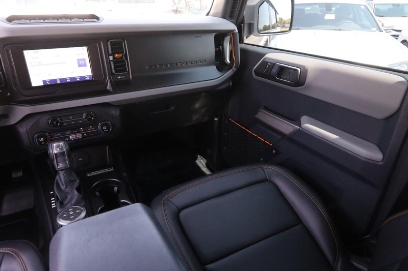 Ford Bronco Vehicle Image 24