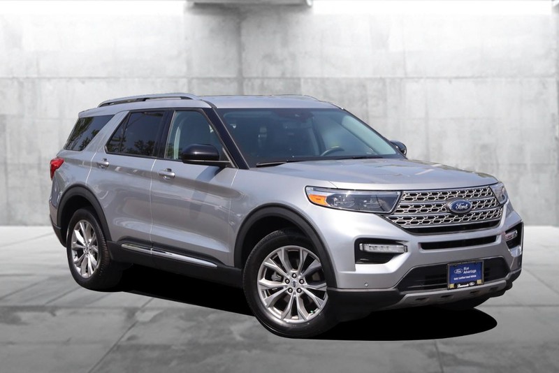 Ford Explorer Vehicle Image 02