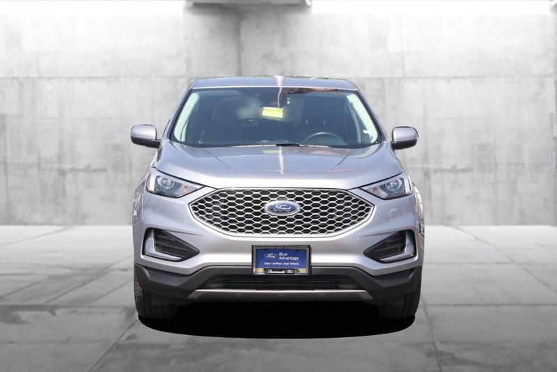 Ford Edge Vehicle Image 04