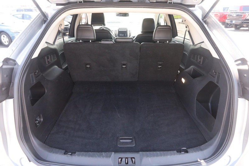 Ford Edge Vehicle Image 07