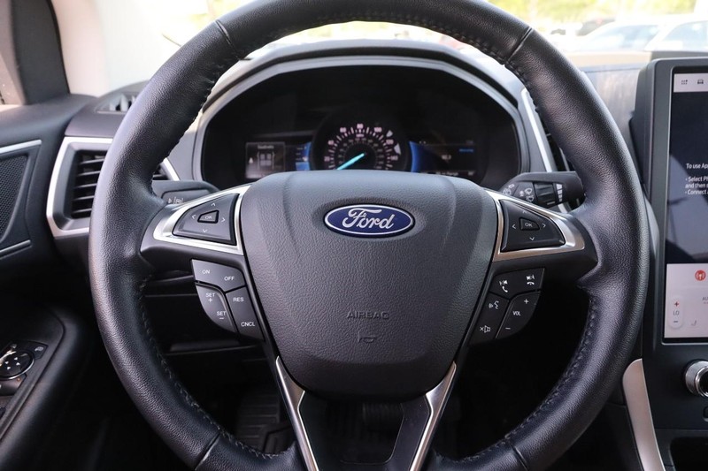 Ford Edge Vehicle Image 10