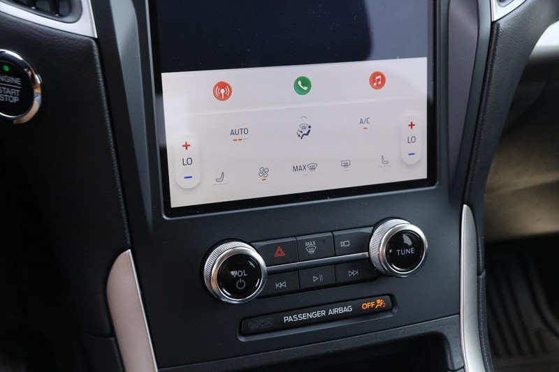 Ford Edge Vehicle Image 17